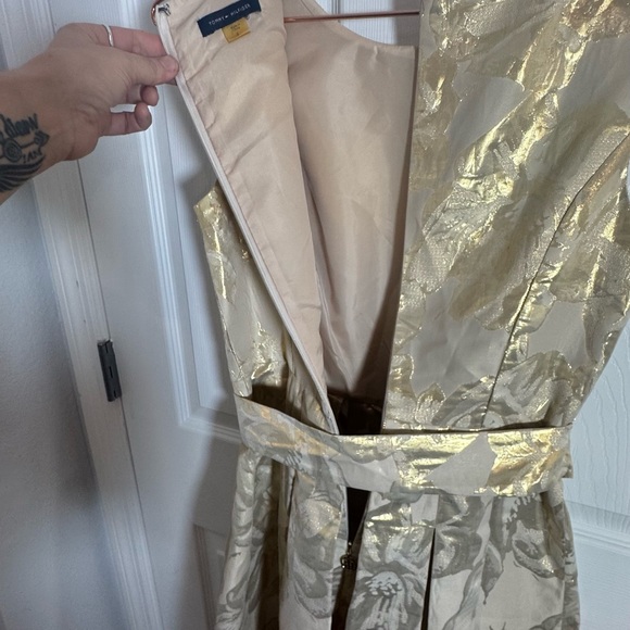 Tommy Hilfiger Gold Patterned Midi Dress - Picture 6 of 9